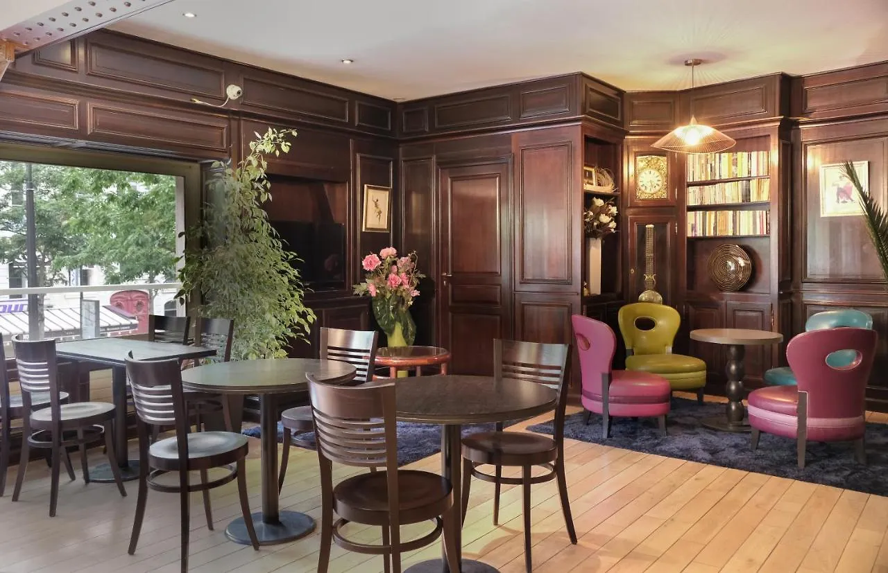 London Hotel 3*