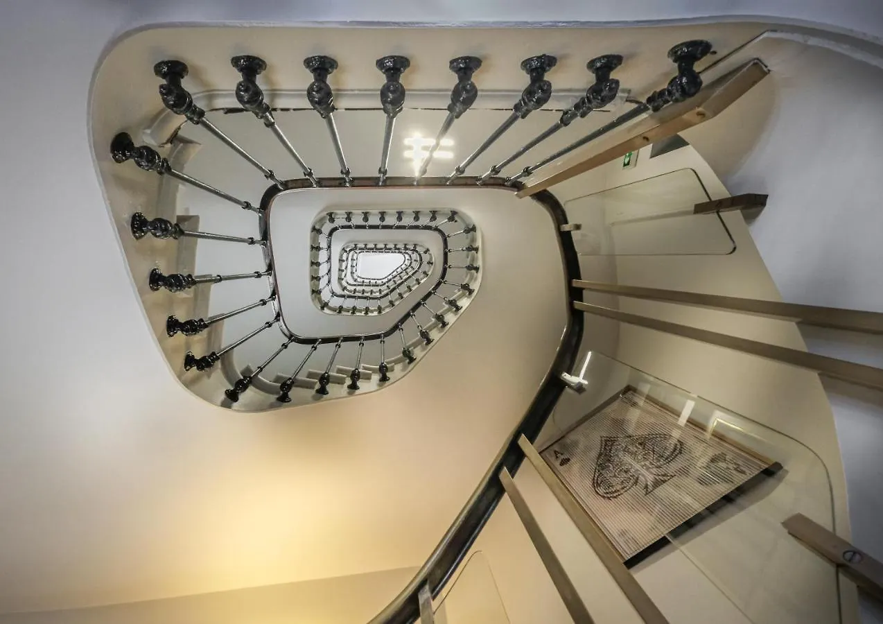 Hotel London 3*