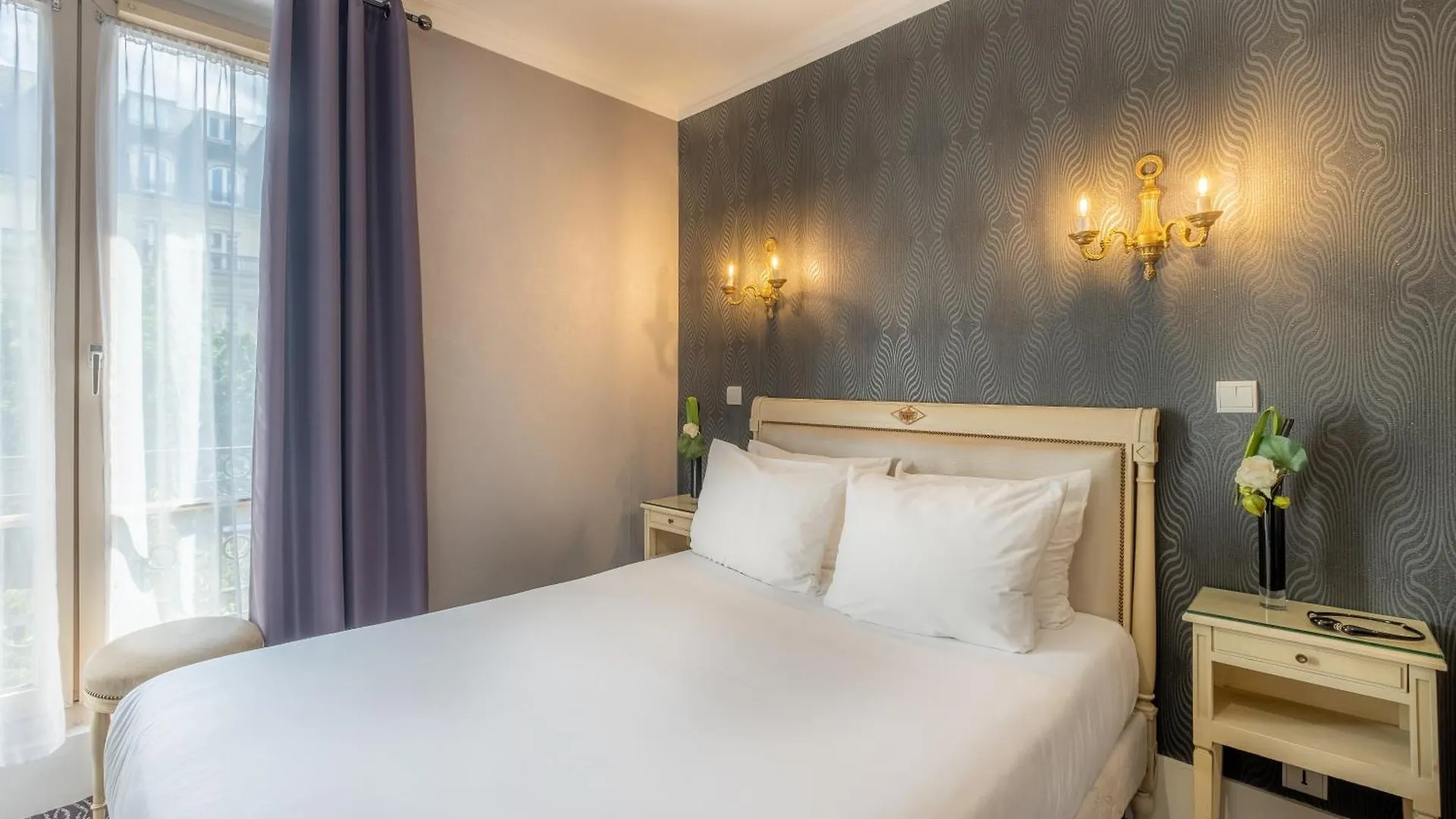 London Hotel